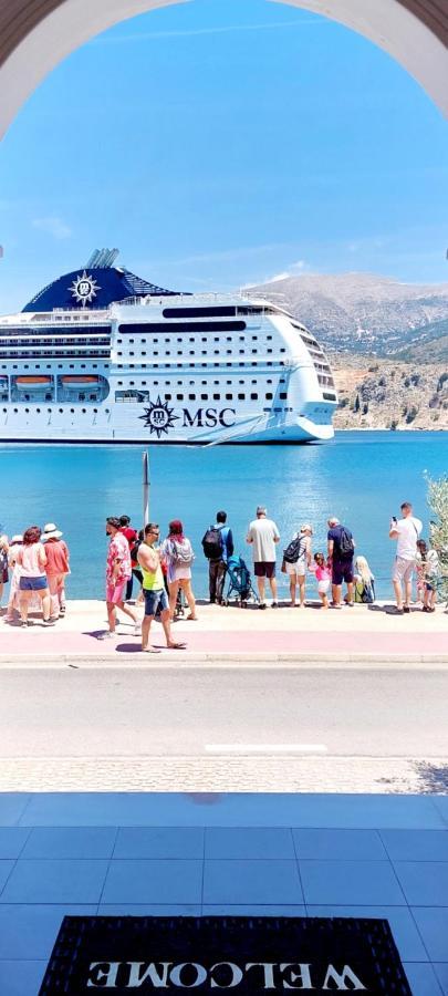 Celebrity Hotel Argostoli  Exterior photo